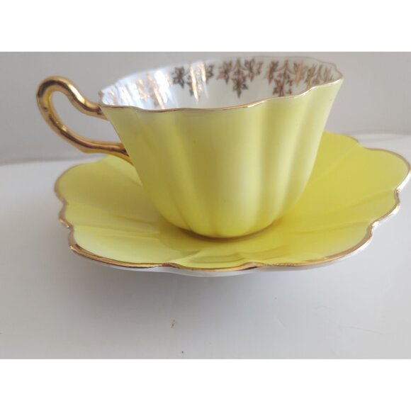 Royal Stuart Spencer Stevenson Cup & Saucer Harlequin Petal Shape Yellow / 1950s - Picture 8 of 11